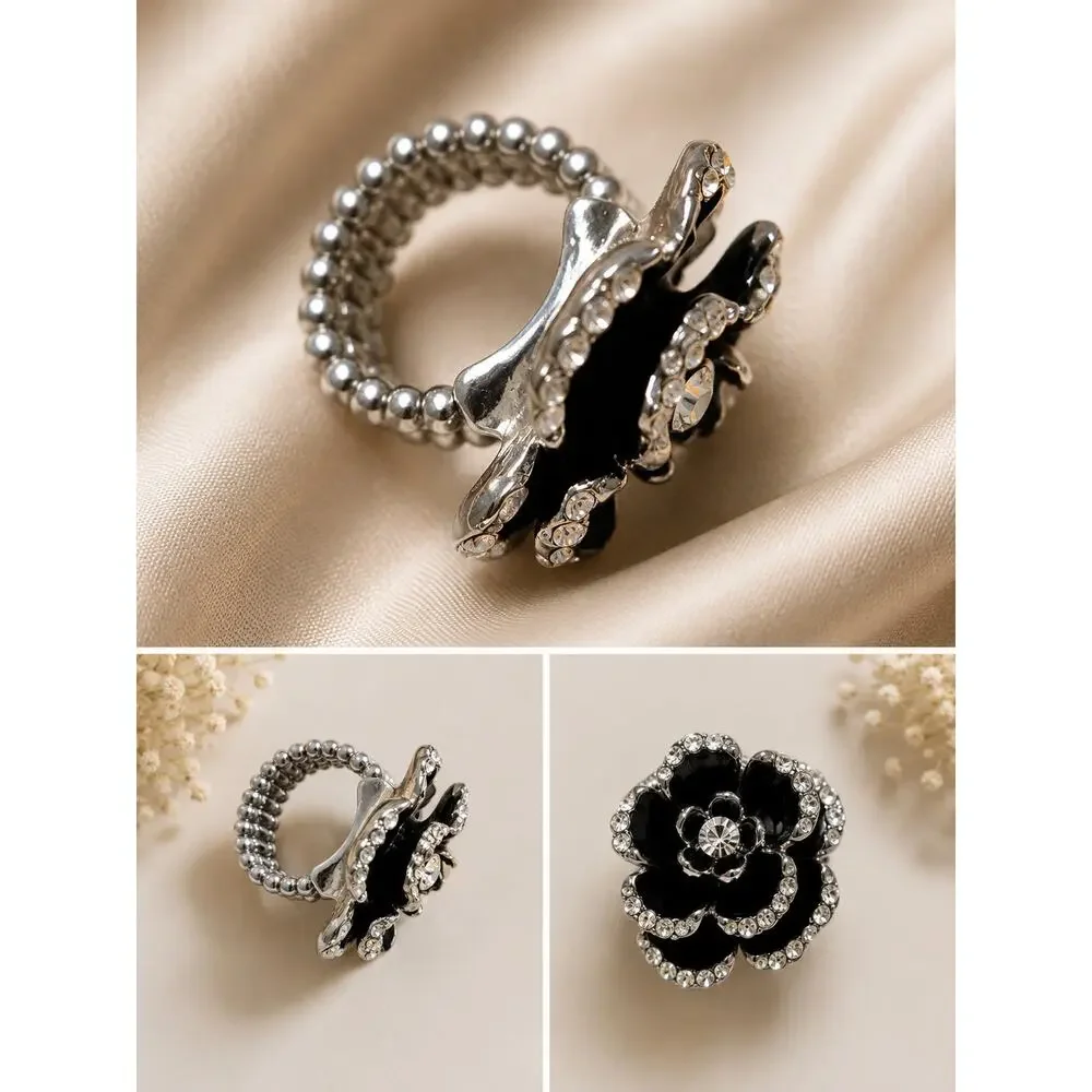Vintage Chunky Black Enamel Flower Stretch Ring Silver Tone Rhinestone Statement